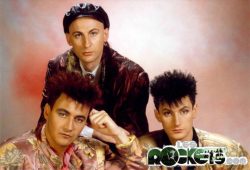 I ROCKETS nella lineup e con il look del 1986 - © LesROCKETS.com