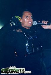 L.B.M, Discoteca StatiON di Maser� di Padova, 5 gennaio 2004 - � LesROCKETS.com