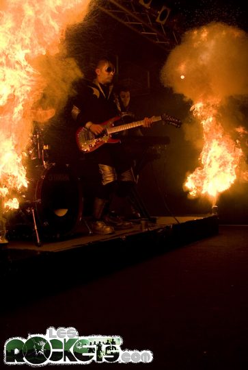 Tra le fiamme, showcase a Nonantola (MO) 1 Febbraio 2008 - Photo by Stefano (Vic) - © LesROCKETS.com