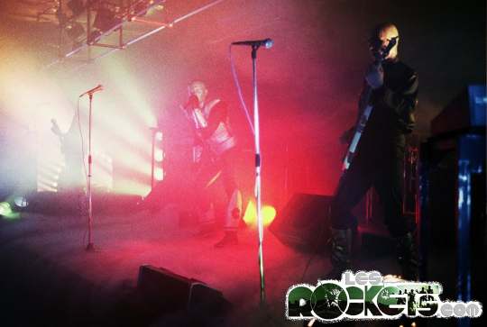 ROCKETS live nel 1982, il fumo prodotto dal ghiaccio secco sul palco - Photo by A. D'Andrea - © LesROCKETS.com