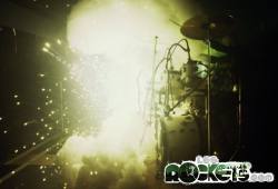 ROCKETS live nel 1978 esplosione durante l'assolo di batteria - Photo by A. D'Andrea - © LesROCKETS.com