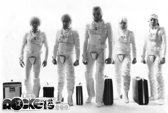 I VISITORS, 1981 - © LesROCKETS.com