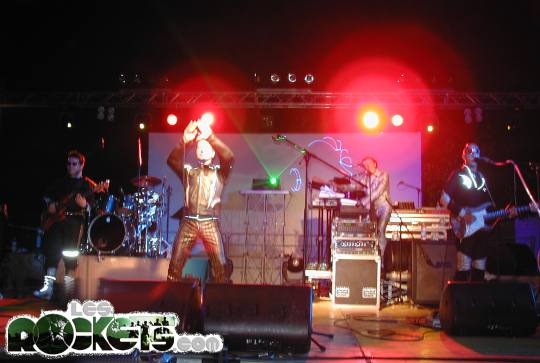 ROCKETS live a San Lazzaro di Savena (BO), 2 Luglio 2008 - © LesROCKETS.com
